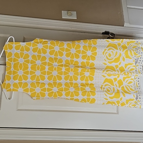 J McLaughlin flower shift dress size 6 - Picture 5 of 8